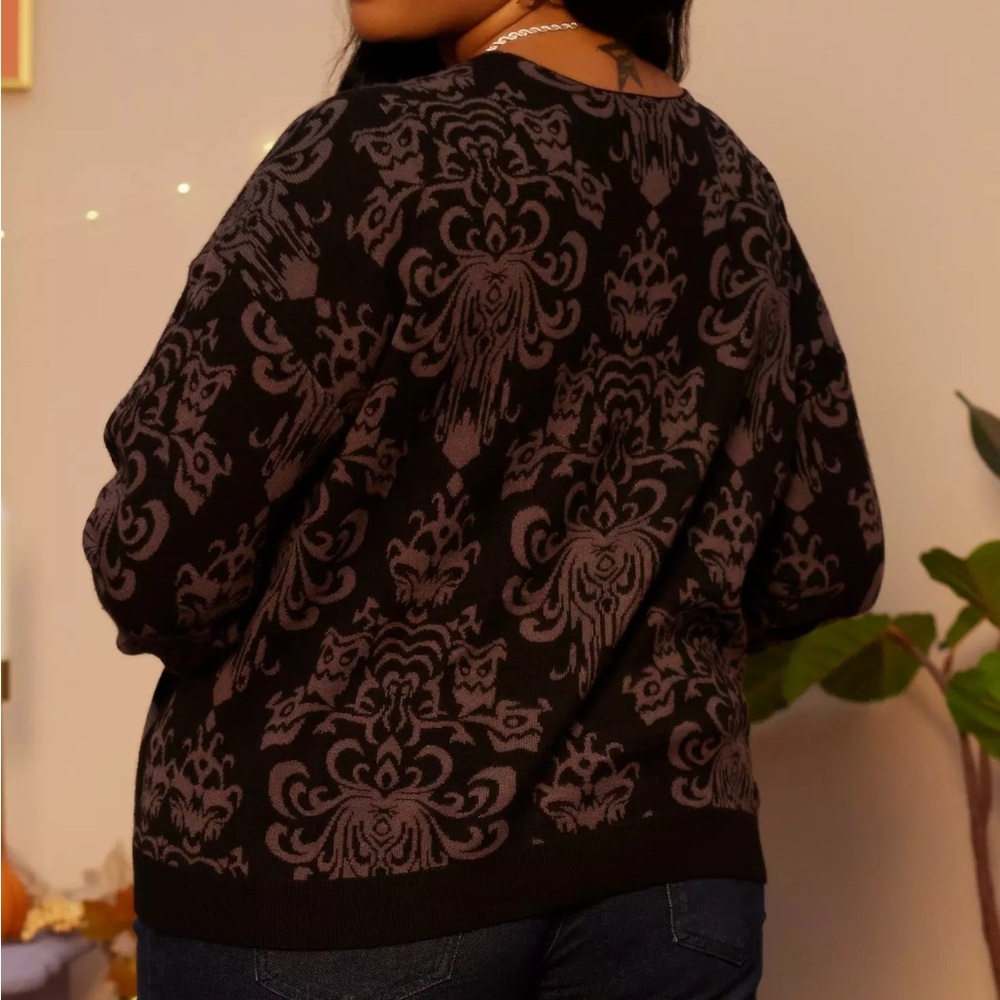 Her Universe Disney‎ The Haunted Mansion Wallpaper Sweater Plus Size - Picture 3 of 3
